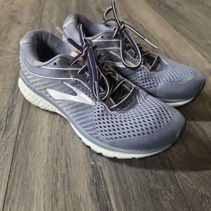 Brooks Ghost 12 Womens Size 7 Running Shoes Grey Purple